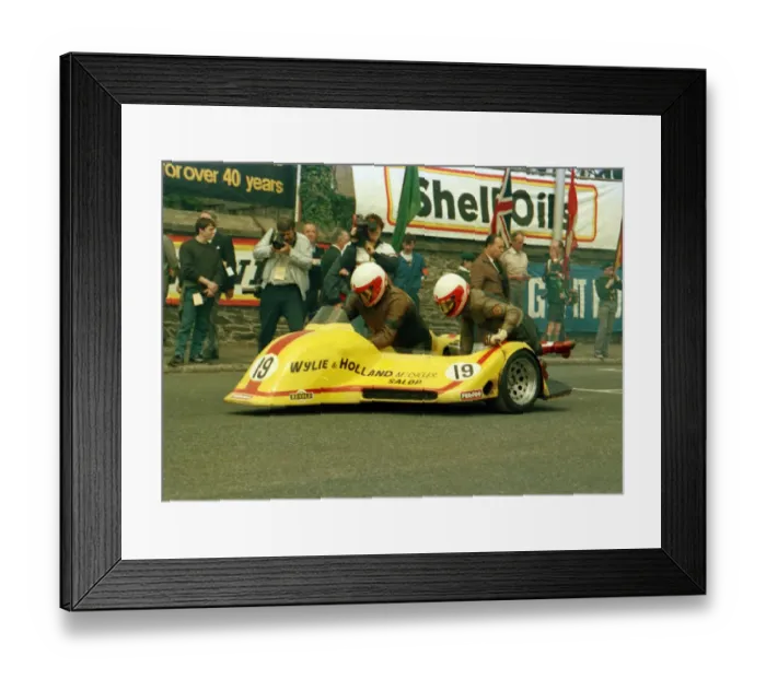 Framed Print : Eric Cornes & Graham Wellington (Ireson Yamaha) 1986 Sidecar TT Framed Print : Eric Cornes & Graham Wellington (Ireson Yamaha) 1986 Sidecar TT