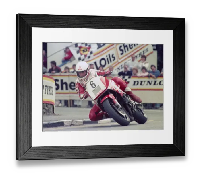 Framed Print : Steve Parrish (Yamaha) 1986 Formula One TT Framed Print : Steve Parrish (Yamaha) 1986 Formula One TT