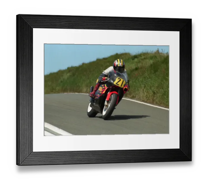 Framed Print : Bruce Anstey (Yamaha) 1998 Senior TT Framed Print : Bruce Anstey (Yamaha) 1998 Senior TT