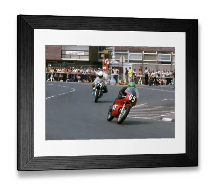 Framed Print : Denis Gallagher (Aermacchi) and Mark Johns (Suzuki) 1982 Formula Three TT Framed Print : Denis Gallagher (Aermacchi) and Mark Johns (Suzuki) 1982 Formula Three TT