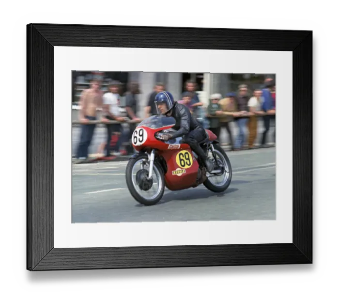 Framed Print : Brian Taggart (Norton) 1973 Senior TT Framed Print : Brian Taggart (Norton) 1973 Senior TT