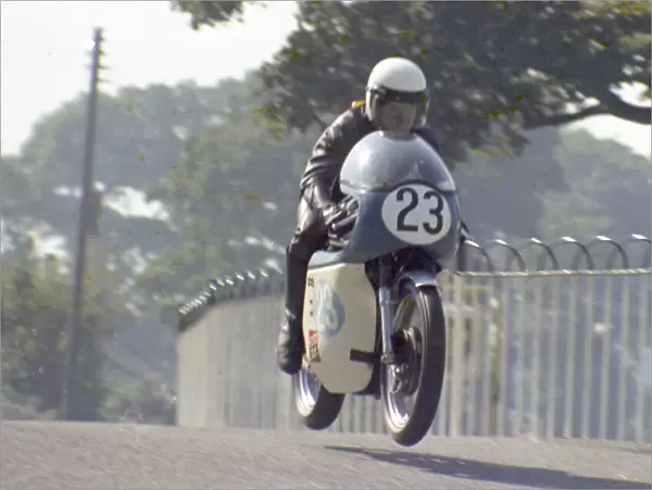 Dave Turner (Norton) 1971 Junior Manx Grand Prix