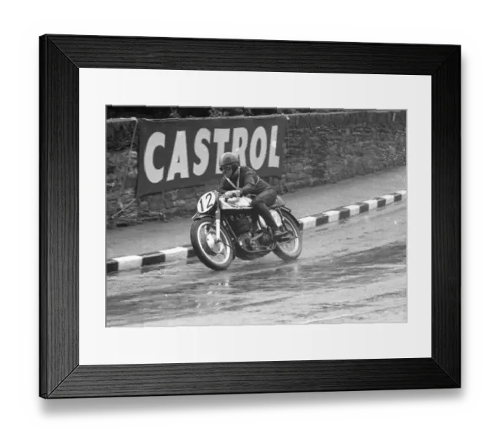 Framed Print : Francisco Gonzalez (Norton) 1956 Junior TT Framed Print : Francisco Gonzalez (Norton) 1956 Junior TT