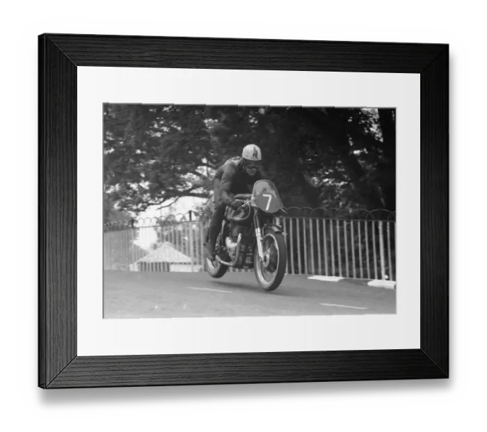 Framed Print : Dick Thomson (Matchless) 1956 Senior TT Framed Print : Dick Thomson (Matchless) 1956 Senior TT