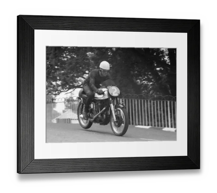 Framed Print : Eric Hinton (Norton) 1956 Junior TT Framed Print : Eric Hinton (Norton) 1956 Junior TT