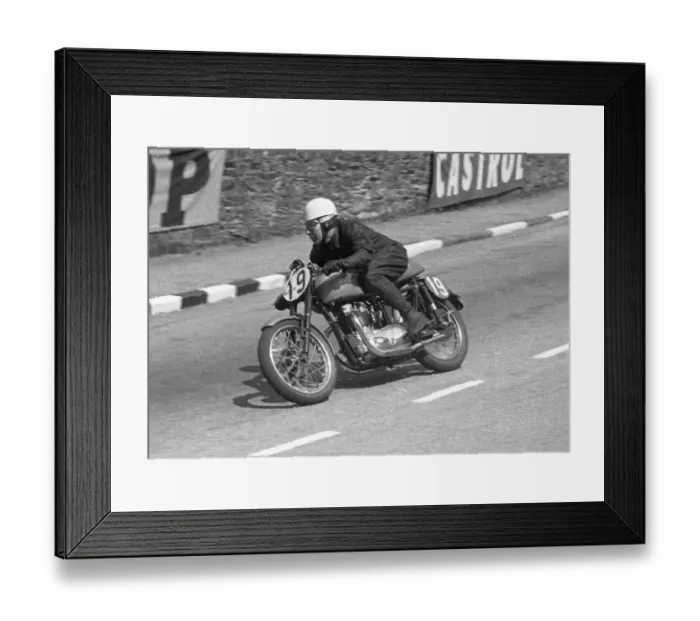 Framed Print : Tony Ovens (Triumph) 1954 Senior Clubman TT Framed Print : Tony Ovens (Triumph) 1954 Senior Clubman TT