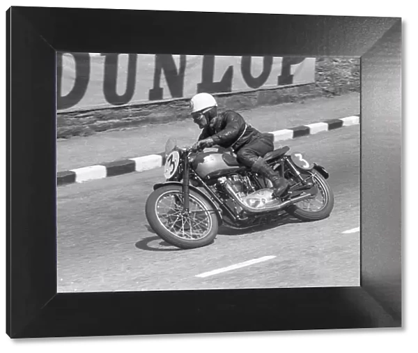 H McKenzie (Triumph) 1954 Senior Clubman TT