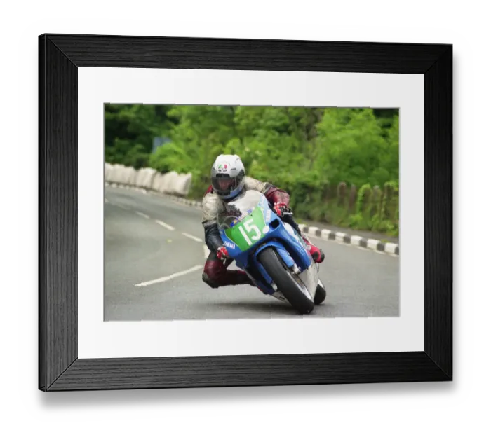 Framed Print : Bruce Anstey (DTR Yamaha) 2000 Lightweight TT Framed Print : Bruce Anstey (DTR Yamaha) 2000 Lightweight TT