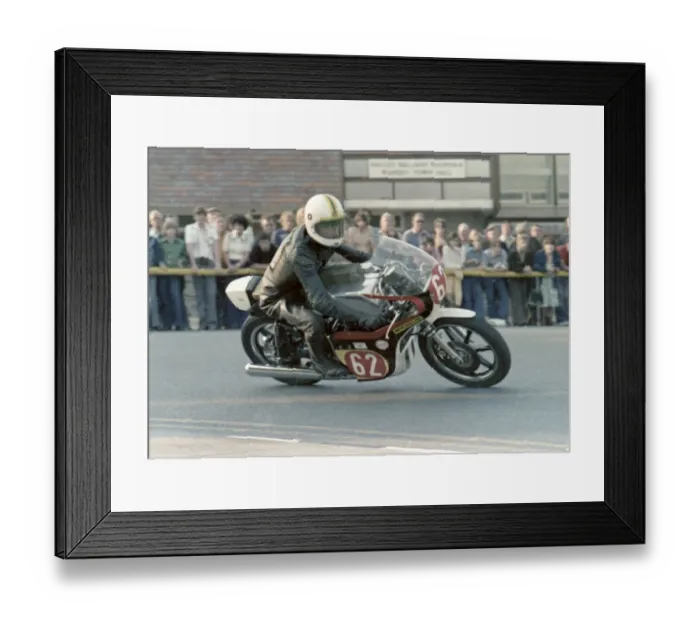 Framed Print : Nev Watts (Yamaha) 1978 Formula One TT Framed Print : Nev Watts (Yamaha) 1978 Formula One TT