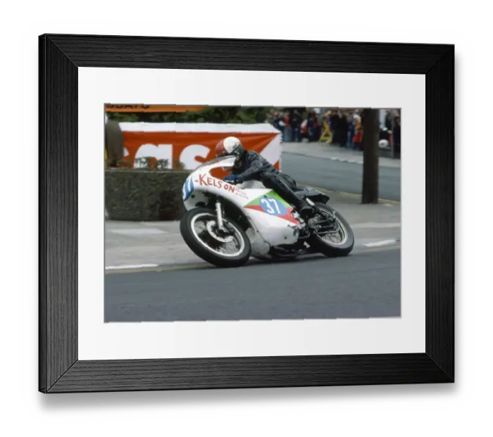 Framed Print : Jeff Jones (BSA) 1977 Jubilee TT Framed Print : Jeff Jones (BSA) 1977 Jubilee TT