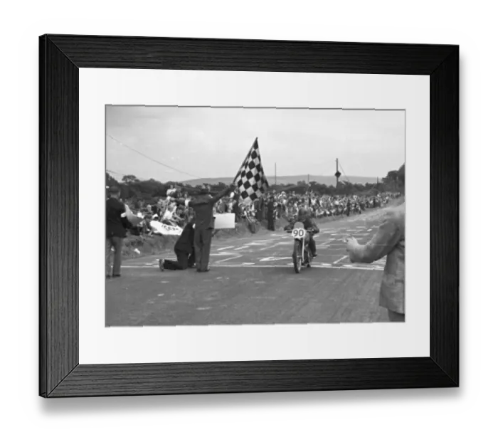 Framed Print : Maurice Cann (Guzzi) 1949 Lightweight Ulster Grand Prix Framed Print : Maurice Cann (Guzzi) 1949 Lightweight Ulster Grand Prix