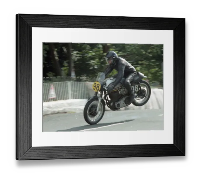 Framed Print : Rob Wingrave (Norton) 1996 Senior Classic Manx Grand Prix Framed Print : Rob Wingrave (Norton) 1996 Senior Classic Manx Grand Prix