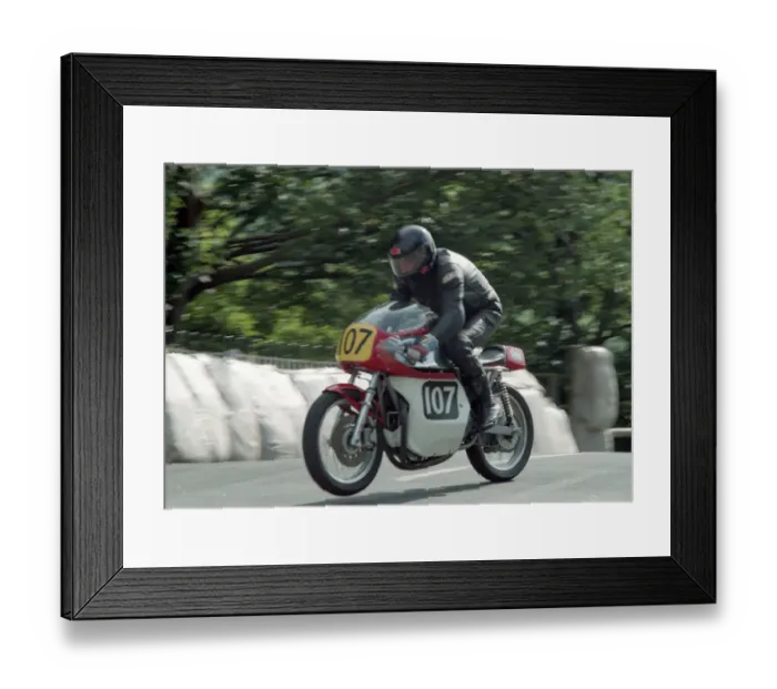 Framed Print : John Yeats (Metisse) 1996 Senior Classic Manx Grand Prix Framed Print : John Yeats (Metisse) 1996 Senior Classic Manx Grand Prix