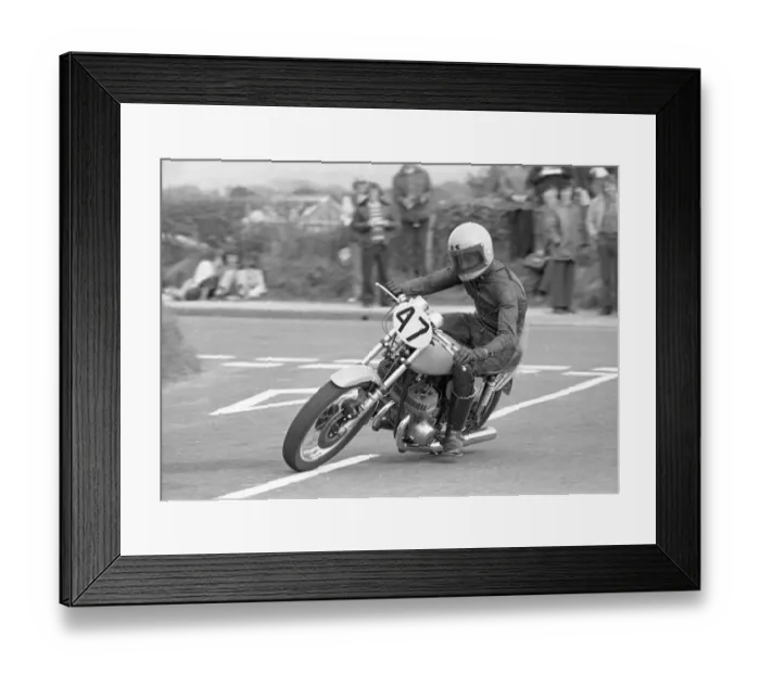 Framed Print : Steve Graves (Kawasaki) 1975 Jurby Road Framed Print : Steve Graves (Kawasaki) 1975 Jurby Road