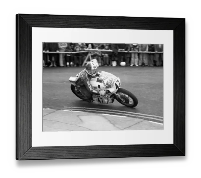 Framed Print : Graham Waring (Yamaha) 1977 Senior TT