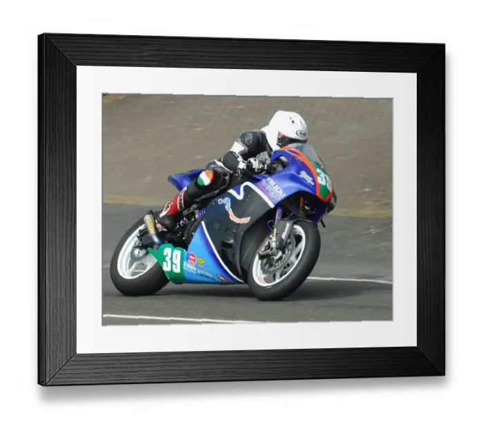 Framed Print : Ben Rea (Kawasaki) 2016 Lightweight TT Framed Print : Ben Rea (Kawasaki) 2016 Lightweight TT