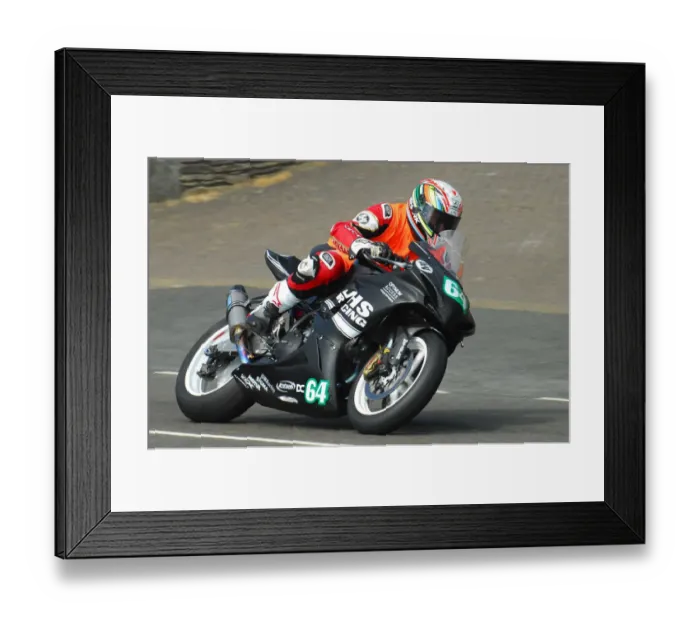 Framed Print : Alastair Fagan (Suzuki) 2016 Lightweight TT Framed Print : Alastair Fagan (Suzuki) 2016 Lightweight TT