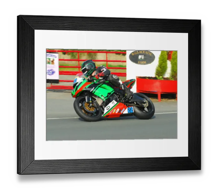 Framed Print : Dan Hegarty (Kawasaki) 2016 Supersport TT