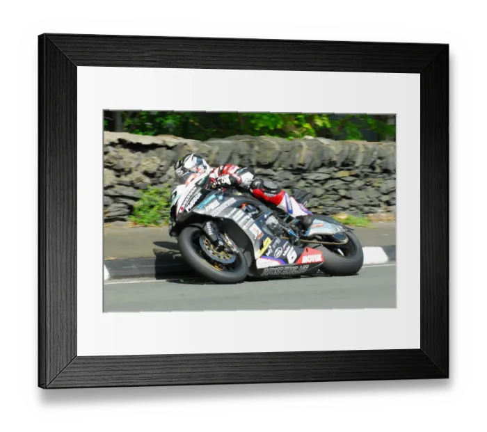 Framed Print : Michael Dunlop (BMW) 2016 Superbike TT Framed Print : Michael Dunlop (BMW) 2016 Superbike TT