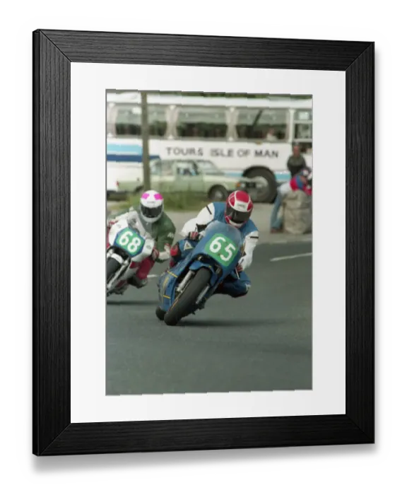 Framed Print : Garry Worton (Yamaha) 1991 Lightweight Manx Grand Prix Framed Print : Garry Worton (Yamaha) 1991 Lightweight Manx Grand Prix