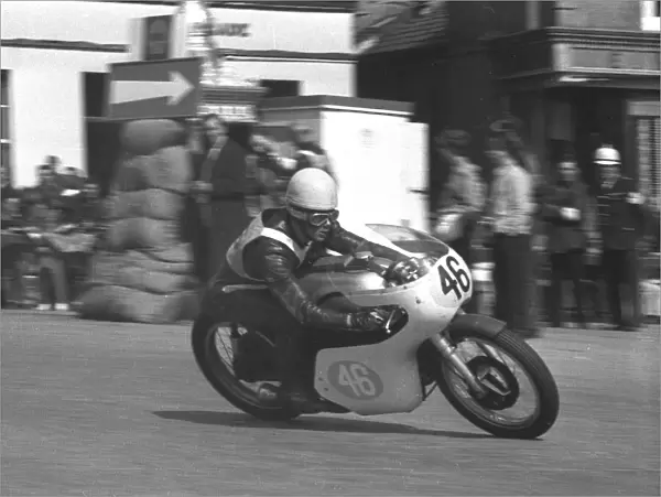 Bob McGregor (Norton) 1963 Junior Manx Grand Prix