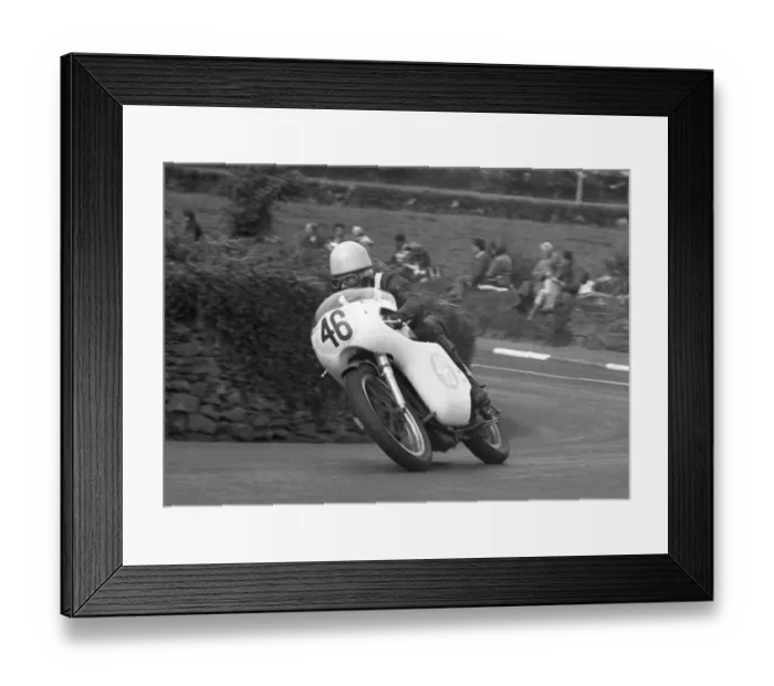 Framed Print : Bob McGregor (Norton) 1963 Junior Manx Grand Prix Framed Print : Bob McGregor (Norton) 1963 Junior Manx Grand Prix
