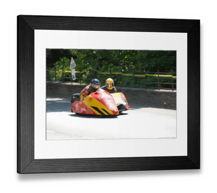 Framed Print : Matty Sayle & Tony Palacio (Windle Suzuki) 2008 Sidecar TT Framed Print : Matty Sayle & Tony Palacio (Windle Suzuki) 2008 Sidecar TT