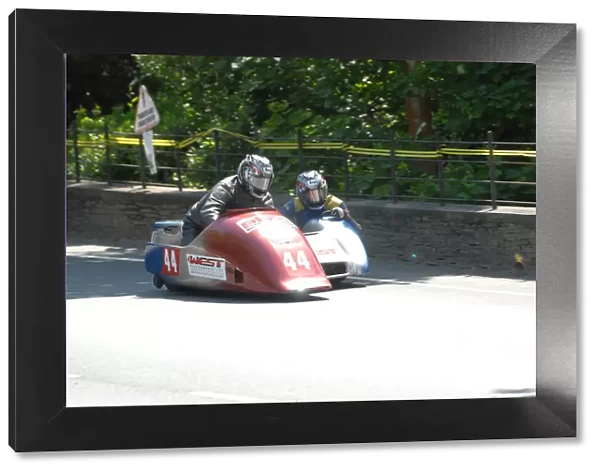 Wally Saunders & Eddie Kiff (Ireson Yamaha) 2008 Sidecar TT