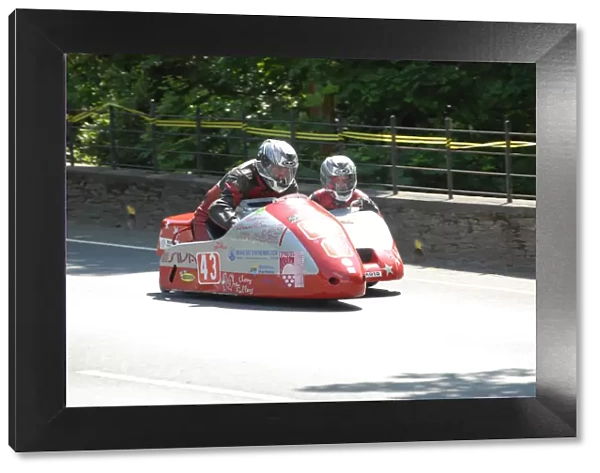 Francois Leblond & Sylvie Leblond (Shelbourne Suzuki) 2008 Sidecar TT