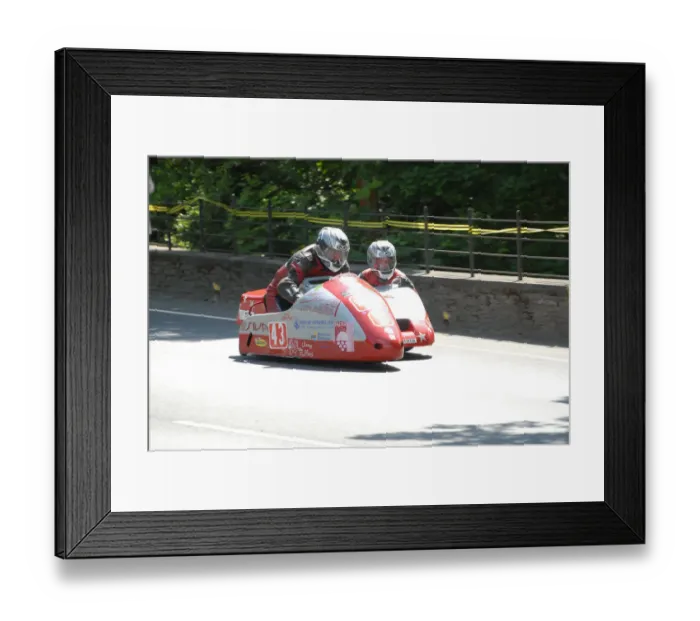 Framed Print : Francois Leblond & Sylvie Leblond (Shelbourne Suzuki) 2008 Sidecar TT Framed Print : Francois Leblond & Sylvie Leblond (Shelbourne Suzuki) 2008 Sidecar TT