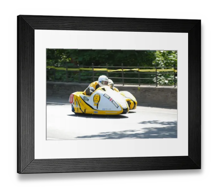 Framed Print : Tim Reeves & Patrick Farrance (LCR Suzuki) 2008 Sidecar TT Framed Print : Tim Reeves & Patrick Farrance (LCR Suzuki) 2008 Sidecar TT
