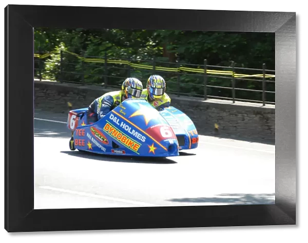 Simon Neary & Jamie Winn (Baker Suzuki) 2008 Sidecar TT