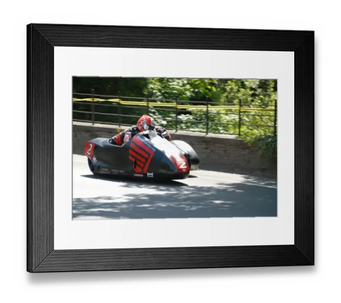 Framed Print : Nick Crowe & Mark Cox (Honda LCR) 2008 Sidecar TT Framed Print : Nick Crowe & Mark Cox (Honda LCR) 2008 Sidecar TT