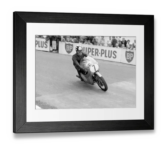 Framed Print : Tommy Robb (Honda) 1963 Junior TT Framed Print : Tommy Robb (Honda) 1963 Junior TT