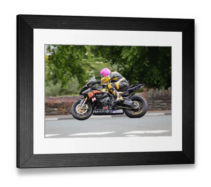 Framed Print : Davy Morgan (BMW) 2019 Superbike TT Framed Print : Davy Morgan (BMW) 2019 Superbike TT