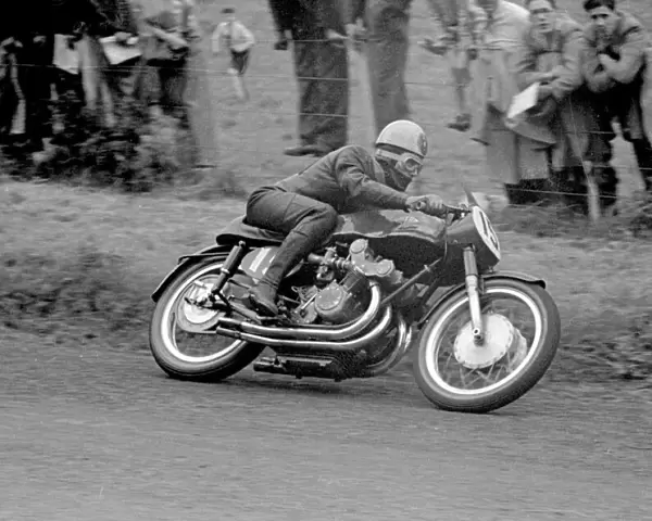 Geoff Duke (Gilera) 1953 Senior Ulster Grand Prix