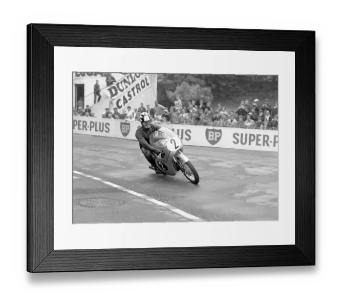 Framed Print : Tommy Robb (Honda) 1963 Ultra Lightweight TT Framed Print : Tommy Robb (Honda) 1963 Ultra Lightweight TT