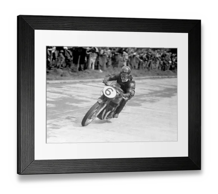 Framed Print : Cromie McCandless (Gilera) 1952 Senior Ulster Grand Prix