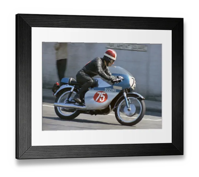 Framed Print : Frank Whiteway (Crooks Suzuki) 1969 Production TT Framed Print : Frank Whiteway (Crooks Suzuki) 1969 Production TT