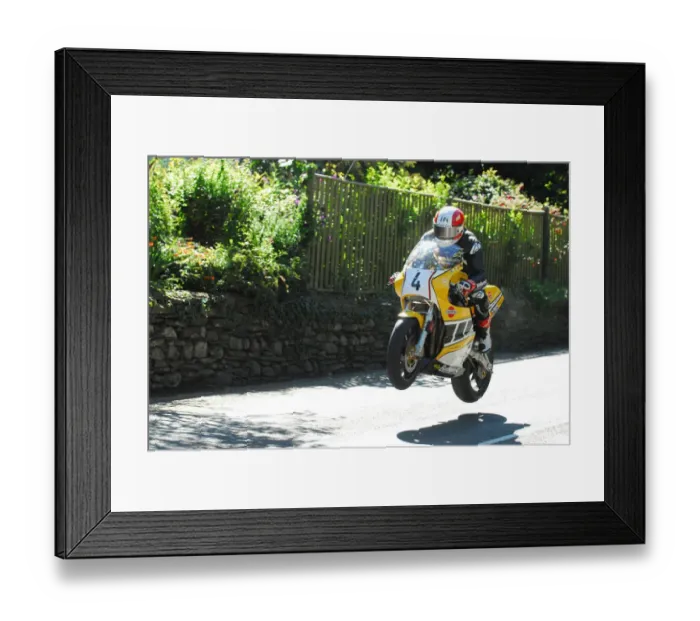 Framed Print : Michael Rutter (Harris F1) 2016 Superbike Classic TT Framed Print : Michael Rutter (Harris F1) 2016 Superbike Classic TT