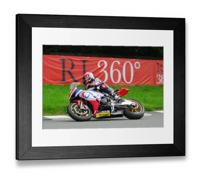 Framed Print : Dan Hegarty (Honda) 2017 Superstock TT