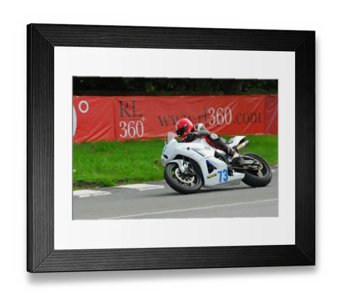 Framed Print : Philip Crowe (Suzuki) 2017 Supersort TT