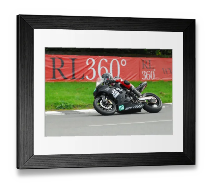 Framed Print : Lee Hembury (Kawasaki) 2017 Lightweight TT