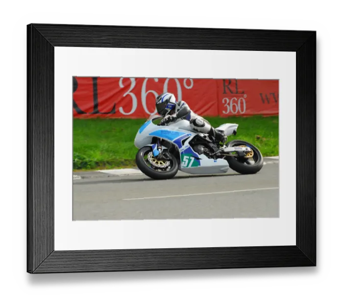 Framed Print : Alistair Fagan (Suzuki) 2017 Lightweight TT Framed Print : Alistair Fagan (Suzuki) 2017 Lightweight TT