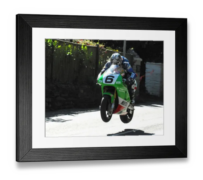 Framed Print : Dan Kneen (Kawasaki) 2016 Superbike Classic TT
