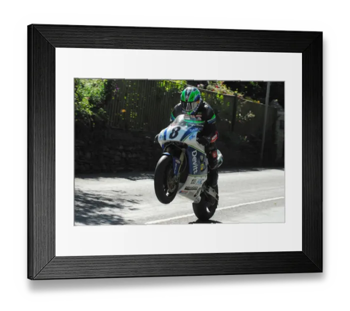 Framed Print : Ivan Lintin (Kawasaki) 2016 Superbike Classic TT Framed Print : Ivan Lintin (Kawasaki) 2016 Superbike Classic TT