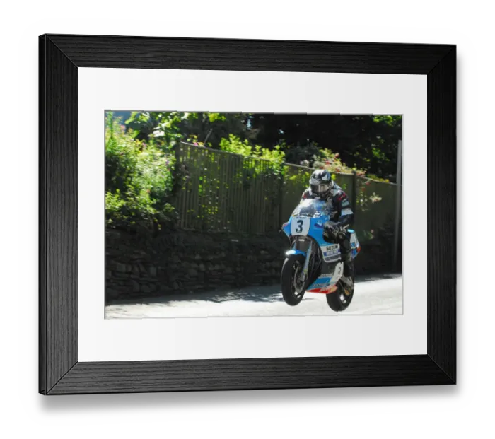 Framed Print : Michael Dunlop (Suzuki) 2016 Superbike Classic TT Framed Print : Michael Dunlop (Suzuki) 2016 Superbike Classic TT