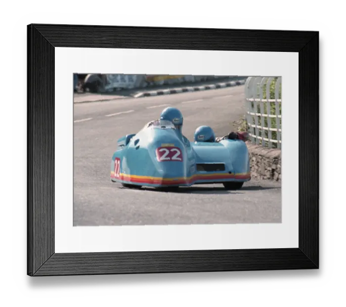 Framed Print : Dave Wallis & Tim Kirkham (Yamaha) 1993 Sidecar TT Framed Print : Dave Wallis & Tim Kirkham (Yamaha) 1993 Sidecar TT