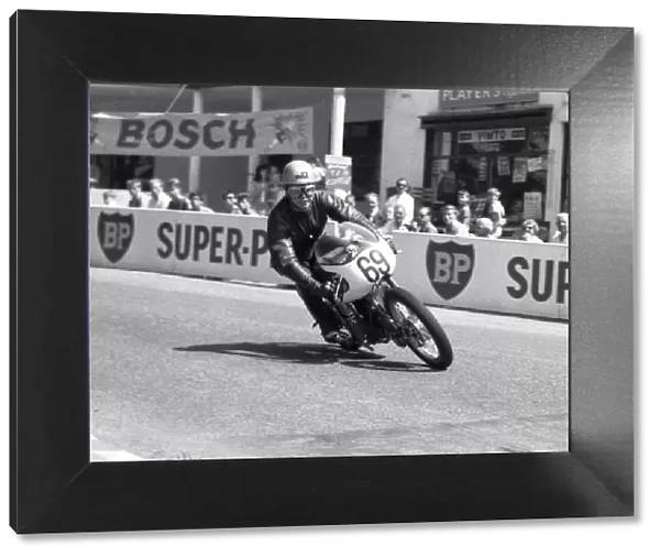 Alan Harris (Greeves) 1963 Lightweight TT