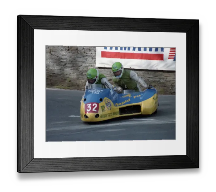 Framed Print : Alistair Lewis & William Annandale (Windle Kawasaki) 1993 Sidecar TT Framed Print : Alistair Lewis & William Annandale (Windle Kawasaki) 1993 Sidecar TT